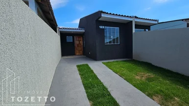 <strong>Excelente imóvel no Cachoeira com amplo terreno nos fundos!</strong>