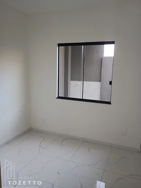 Excelente Casa De 3 Quartos à Venda Em Uvaranas