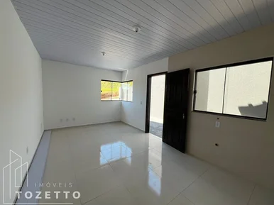 Casa à Venda Em Uvaranas - Cidade Jardim