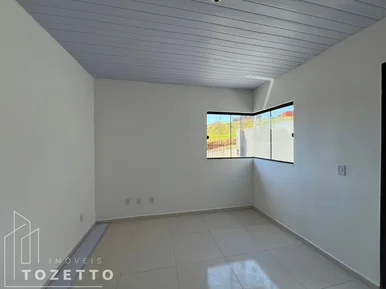 Casa à Venda Em Uvaranas - Cidade Jardim