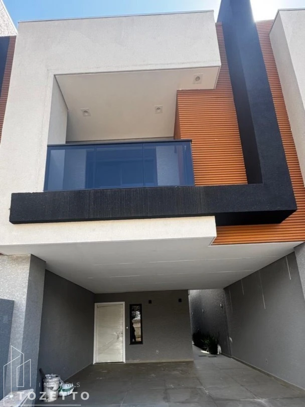 <strong>Sobrado com 3 quartos Oficinas Cl Dona Luiza Maria Otilia</strong>