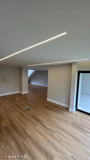 Casa 2 Pavimentos No Condomínio Eos Mirante