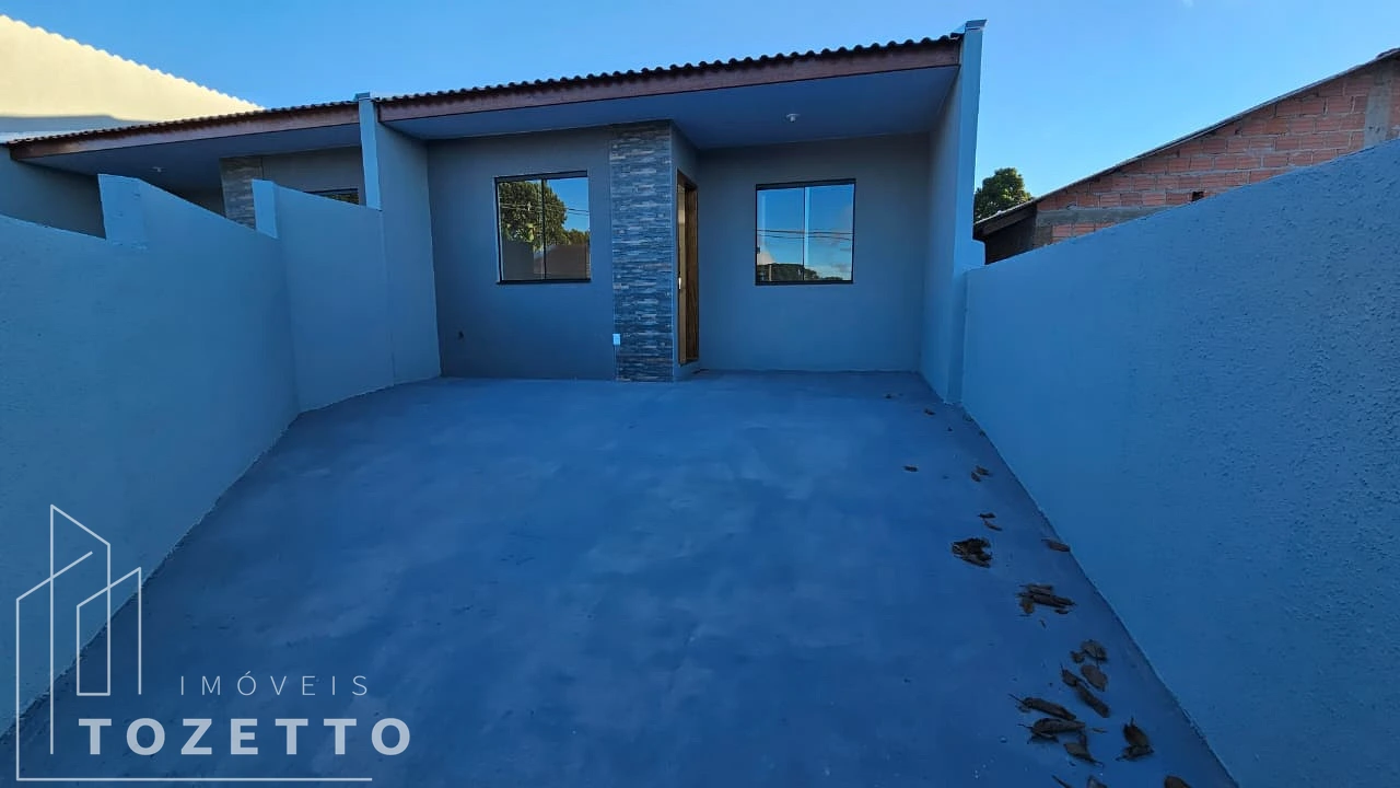 <strong>Casa de fundos à venda no Chapada , Vila Ildemira!</strong>