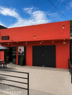 <strong>Sala Comercial de esquina para Locação Jardim Itapóa</strong>