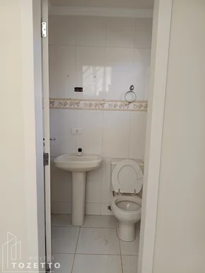 Sobrado Amplo E Bem Localizado!