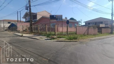 Casa de esquina com amplo terreno no Borato - Foto 2