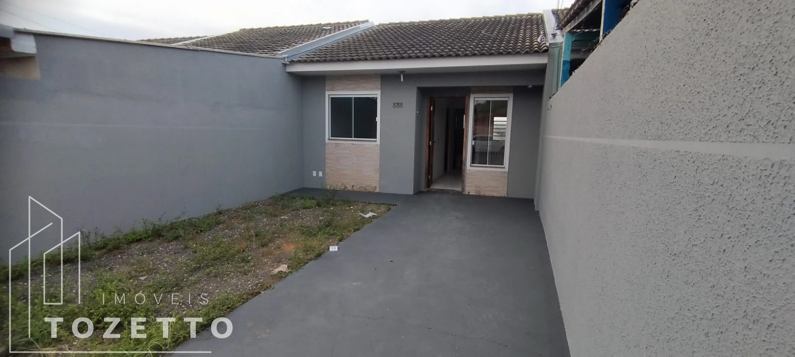 Casa Com Amplo Terreno Nos Fundos , Contorno