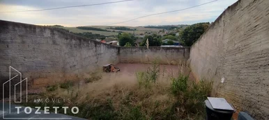 Casa Com Amplo Terreno Nos Fundos , Contorno