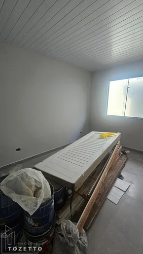 Casa Com 2 Quartos No Terraliz !