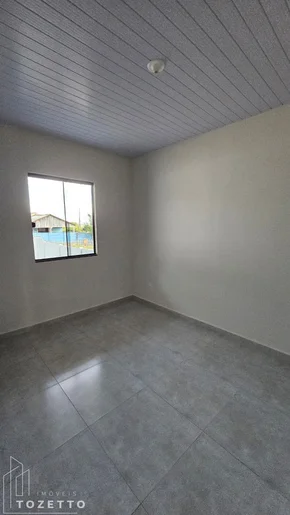 Casa Com Passagem Lateral  No Recanto Verde