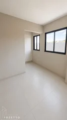 <strong>Sobrados novos com 3 quartos e suíte ? pertinho do Centro!</strong>