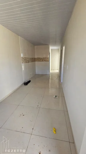 Excelente Imóvel Com Amplo Terreno Nos Fundos- Contorno