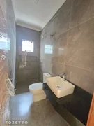 Excelente casa no Le Parc à venda com área gourmet - Foto 5