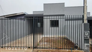 Imóvel No Contorno Com Amplo Terreno Nos Fundos !!