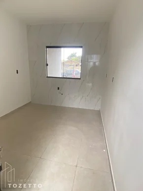 Imóvel No Contorno Com Amplo Terreno Nos Fundos !!
