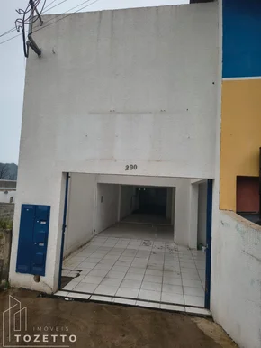 <strong>Barracão com casa integrada locação, Contorno, Ponta Grossa</strong>