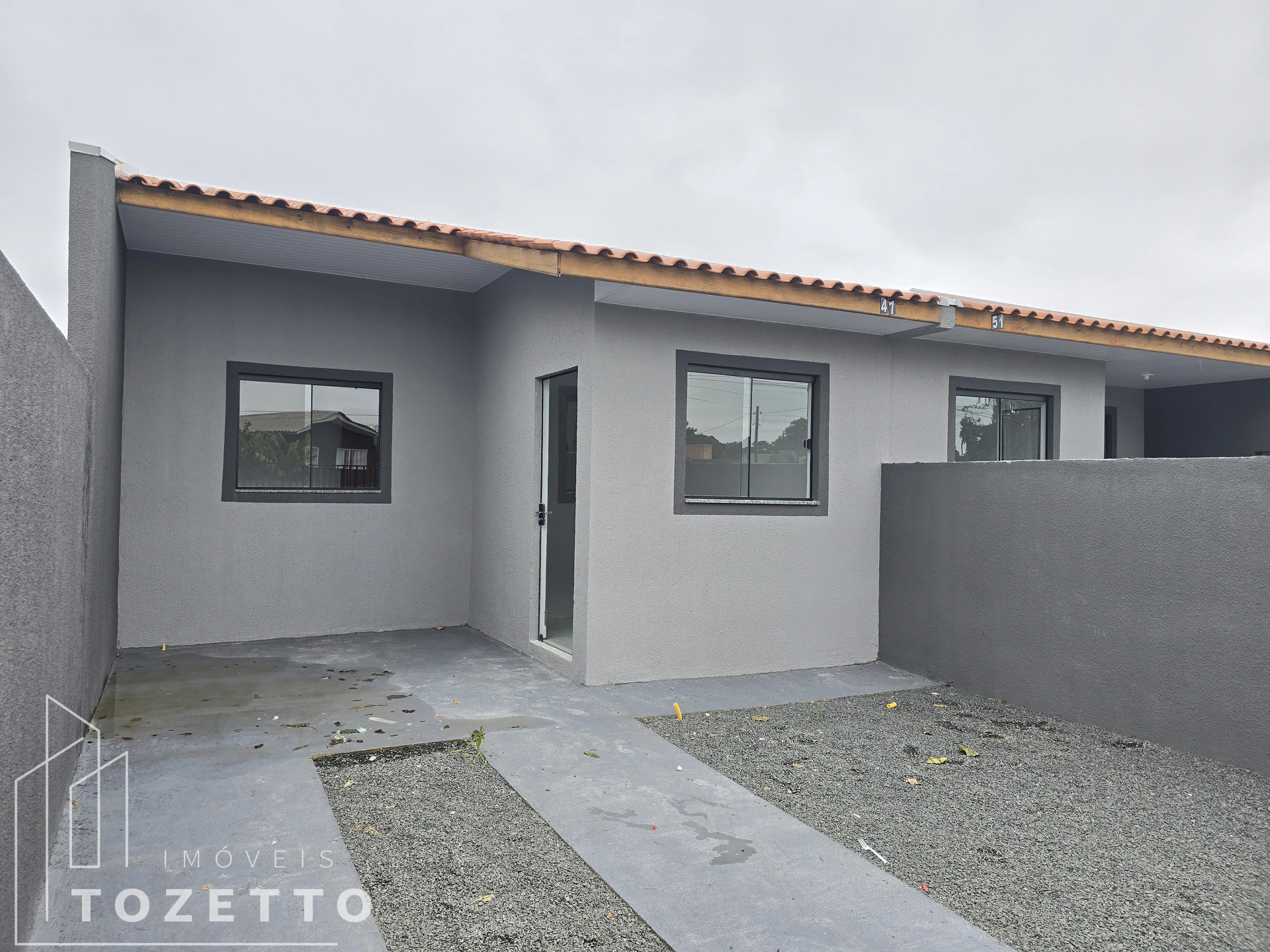 Excelente Casa à Venda No Jardim Tropeiros Em Uvaranas