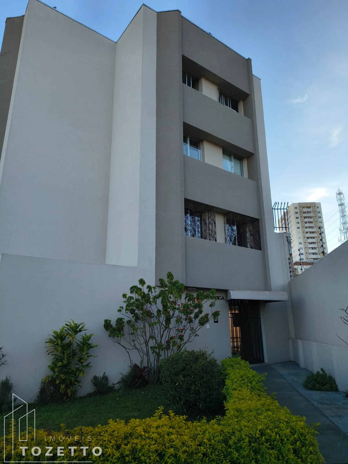 Apartamento Mobiliado Para Locação  3 Quartos  Ponta Grossa-pr