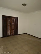 <strong>Casa Completa em Uvaranas . 5 Quartos, Suíte, Churrasqueira e Canil</strong>