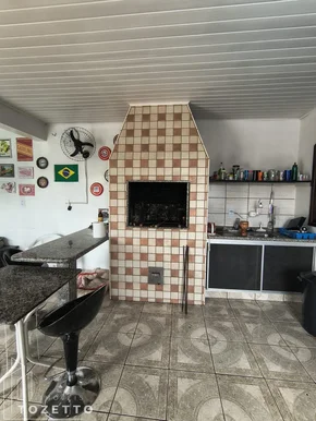 Excelente Imóvel Com Piscina Aquecida Para Venda E Locação !