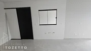 <strong>Casa com suíte toda em laje no Contorno!</strong>