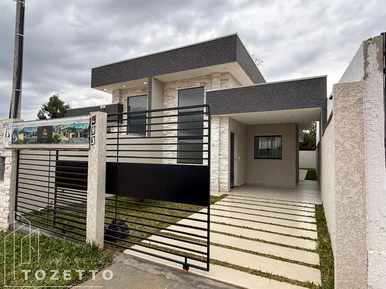 <strong>Excelente imóvel com 3 quartos sendo 1 suíte! Uvaranas</strong>