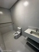 <strong>Linda casa com Piscina em condomínio fechado no bairro Contorno.</strong>