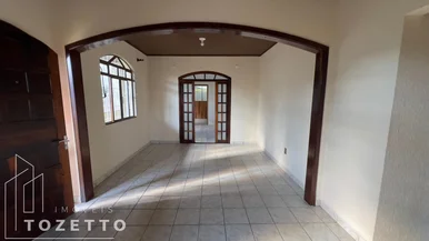 Casa Para Locação 3 Quartos  Uvaranas