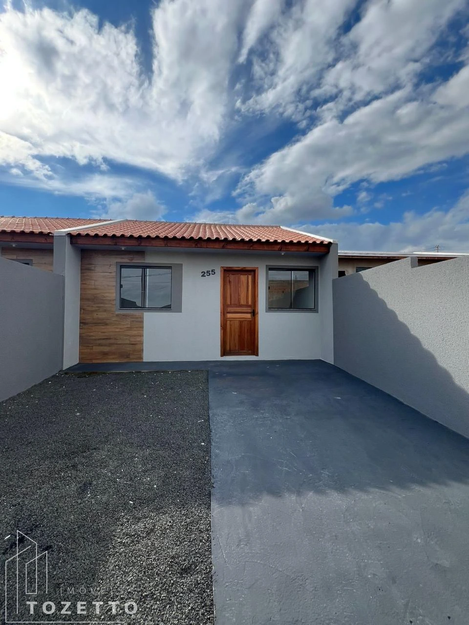 Casa à Venda No Residencial Lili, Terraliz