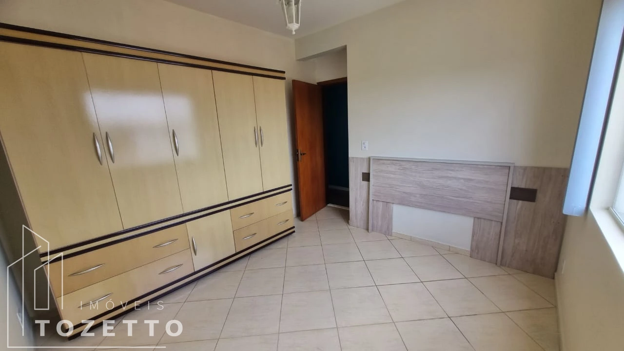 Apartamento semimobiliado em Uvaranas - Foto 1