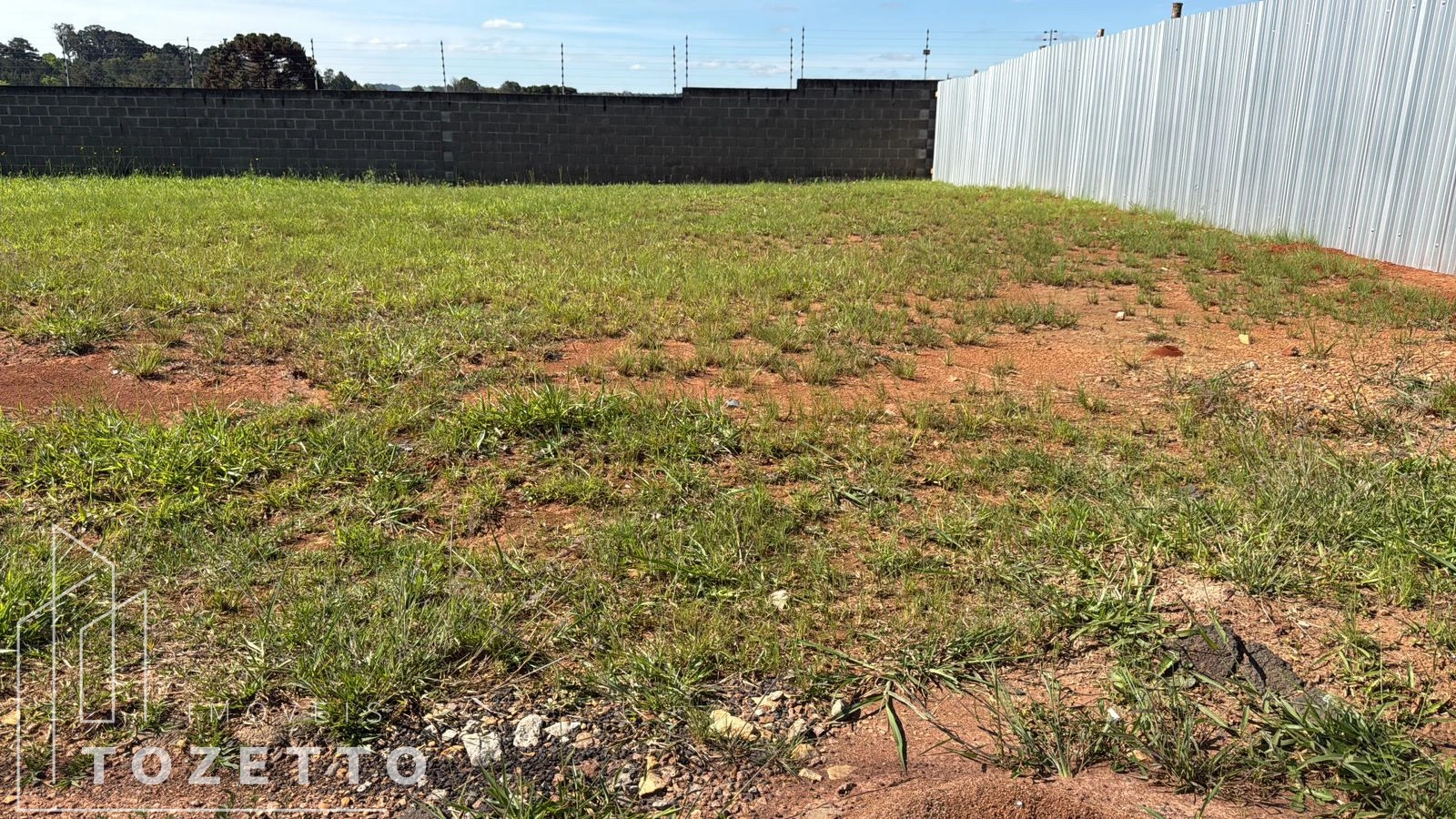 Lote à Venda no Condomínio Bosque Mistral, Jardim Carvalho - Foto 1