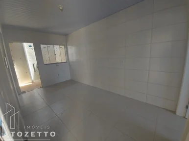 Oportunidade! Casa Com 2 Quartos No Dona Marly !