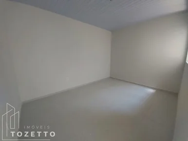 Oportunidade! Casa Com 2 Quartos No Dona Marly !