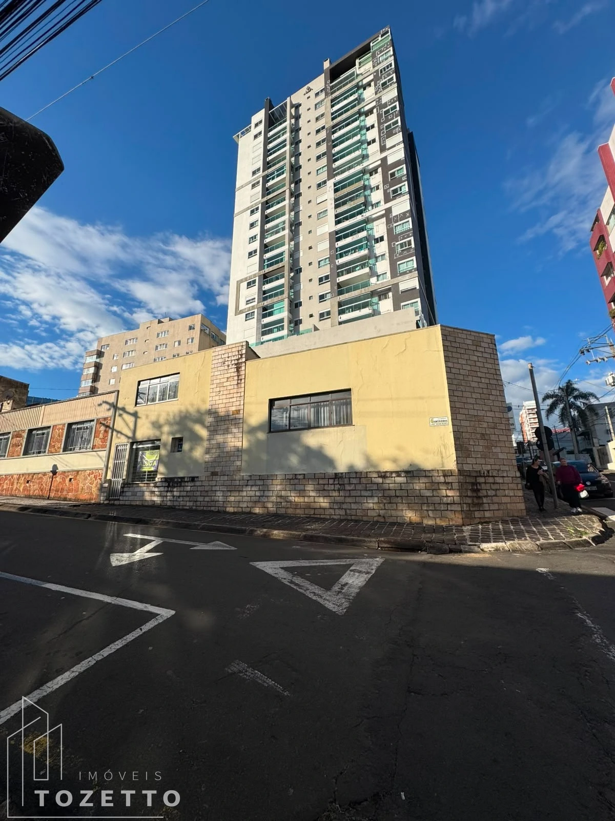 Casa Residencial e Comercial para Locação bem no Centro - Foto 1