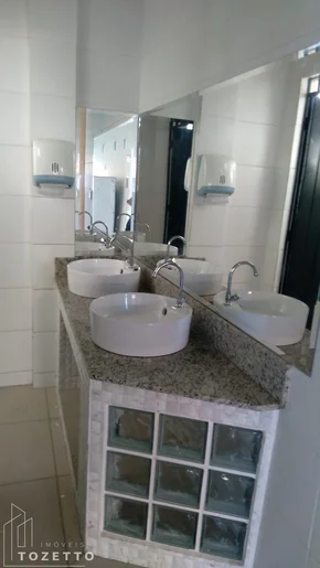 Barracão/ Sala Comercial Para Locação Em Oficinas