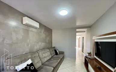 Casa à Venda Em Uvaranas,  Amplo Terreno E área Gourmet!