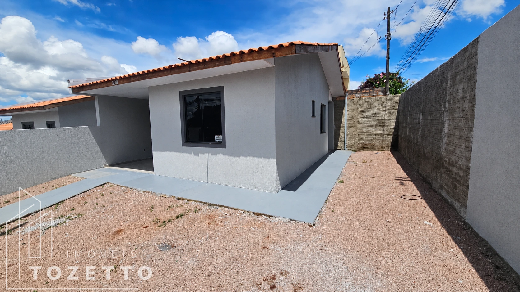 CASA DE ESQUINA NO PITANGUI - Foto 1