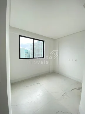 Carmel Residence- Apartamento Meia Praia-quadra Mar 3 Suites