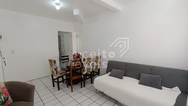 Vende-se - Ap Mobiliado 2q - 2°quadra Mar - Meia Praia Sc