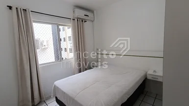 Vende-se - Ap Mobiliado 2q - 2°quadra Mar - Meia Praia Sc