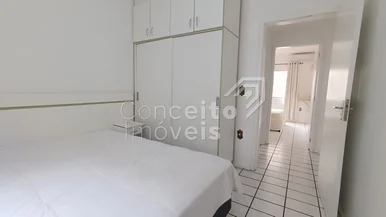 Vende-se - Ap Mobiliado 2q - 2°quadra Mar - Meia Praia Sc