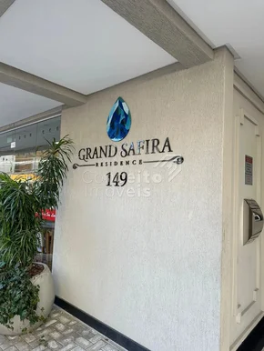 <strong>Grand Safira</strong>