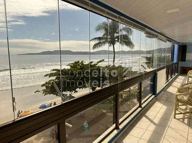 <strong>Temporada 4 QUARTOS - FRENTE MAR p/ 10 pessoas - MEIA PRAIA</strong>