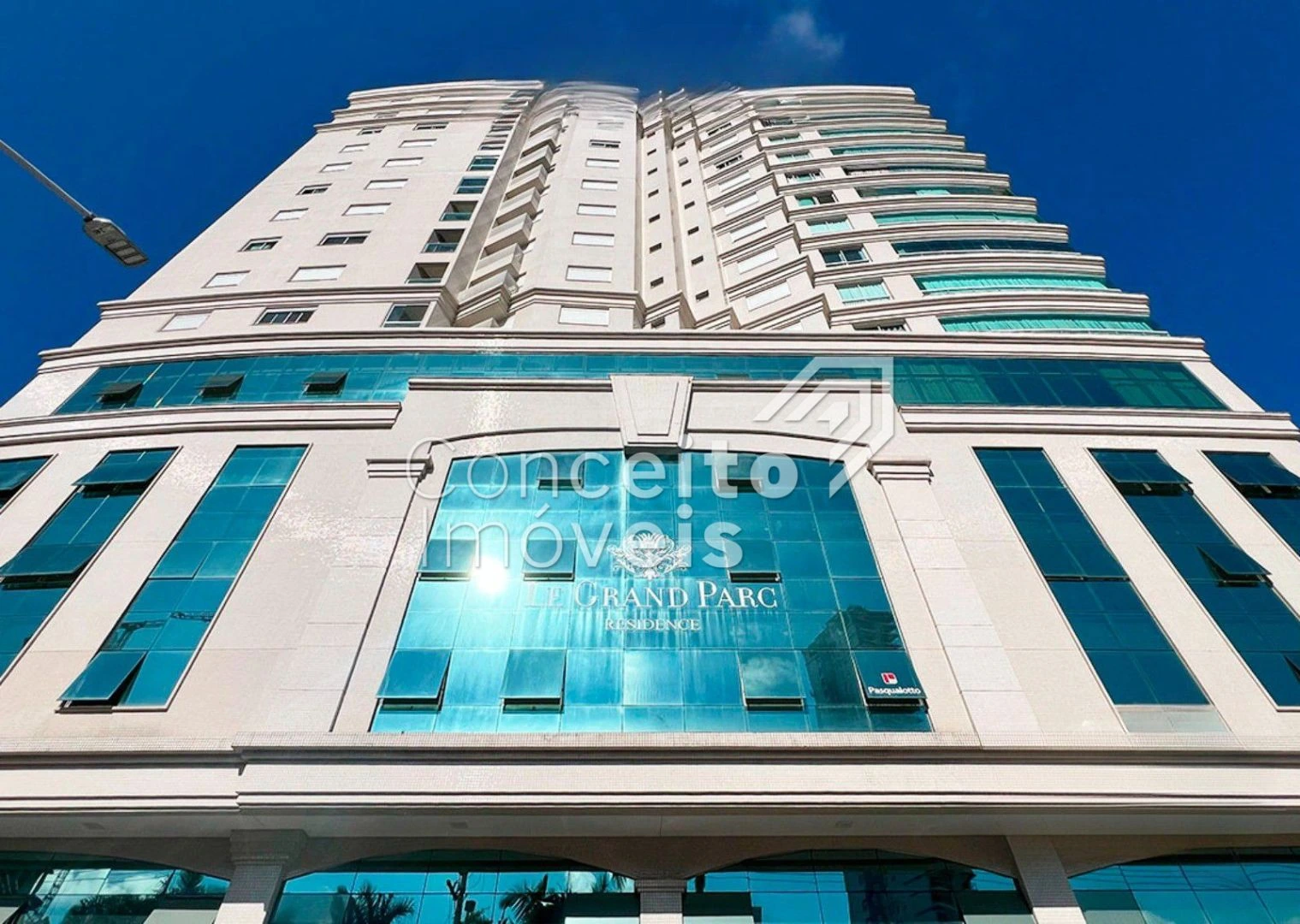 LE GRAND PARC RESIDENCE - Le Grand Parc Residence - fachada