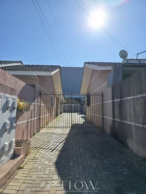 <strong>Casa em Condomínio</strong> <small>(2 dormitórios)</small>