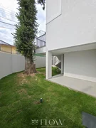 <strong>Sobrado Padrão</strong> <small>(3 dormitórios sendo 1 suíte)</small>