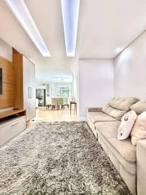 Sobrado Com 3 Suítes + Escritório