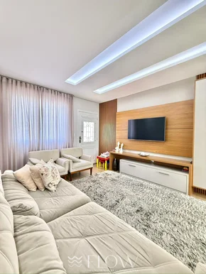 Sobrado Com 3 Suítes + Escritório