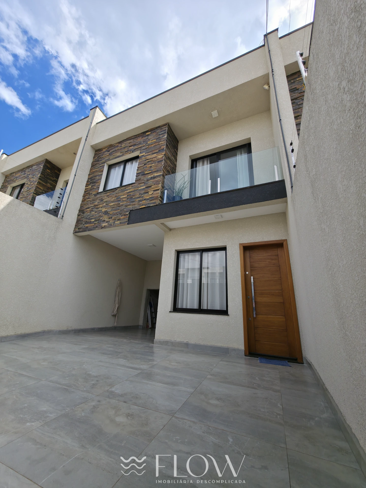 Sobrado em Jardim Carvalho