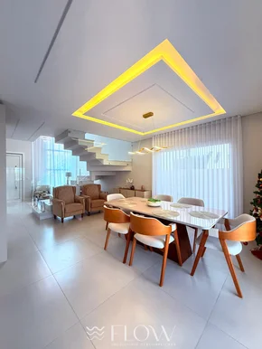 Casa em Jardim Carvalho